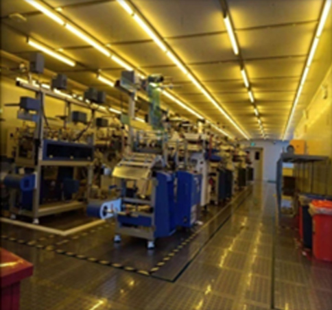 Composite plate die cutting machine